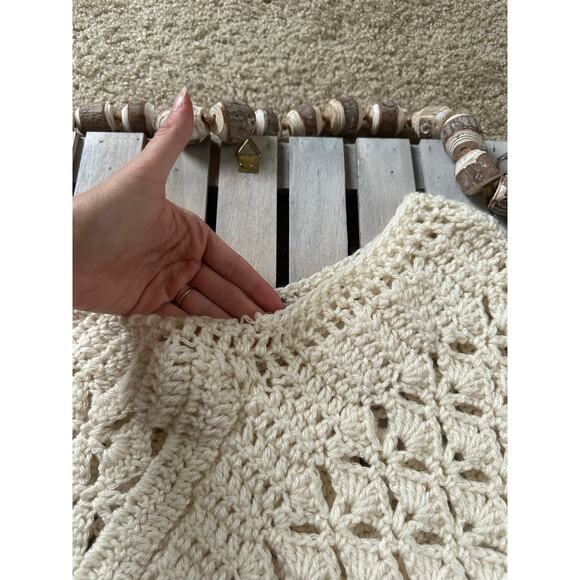 Handmade Crochet Ivory Cream White Shawl - Picture 7 of 7